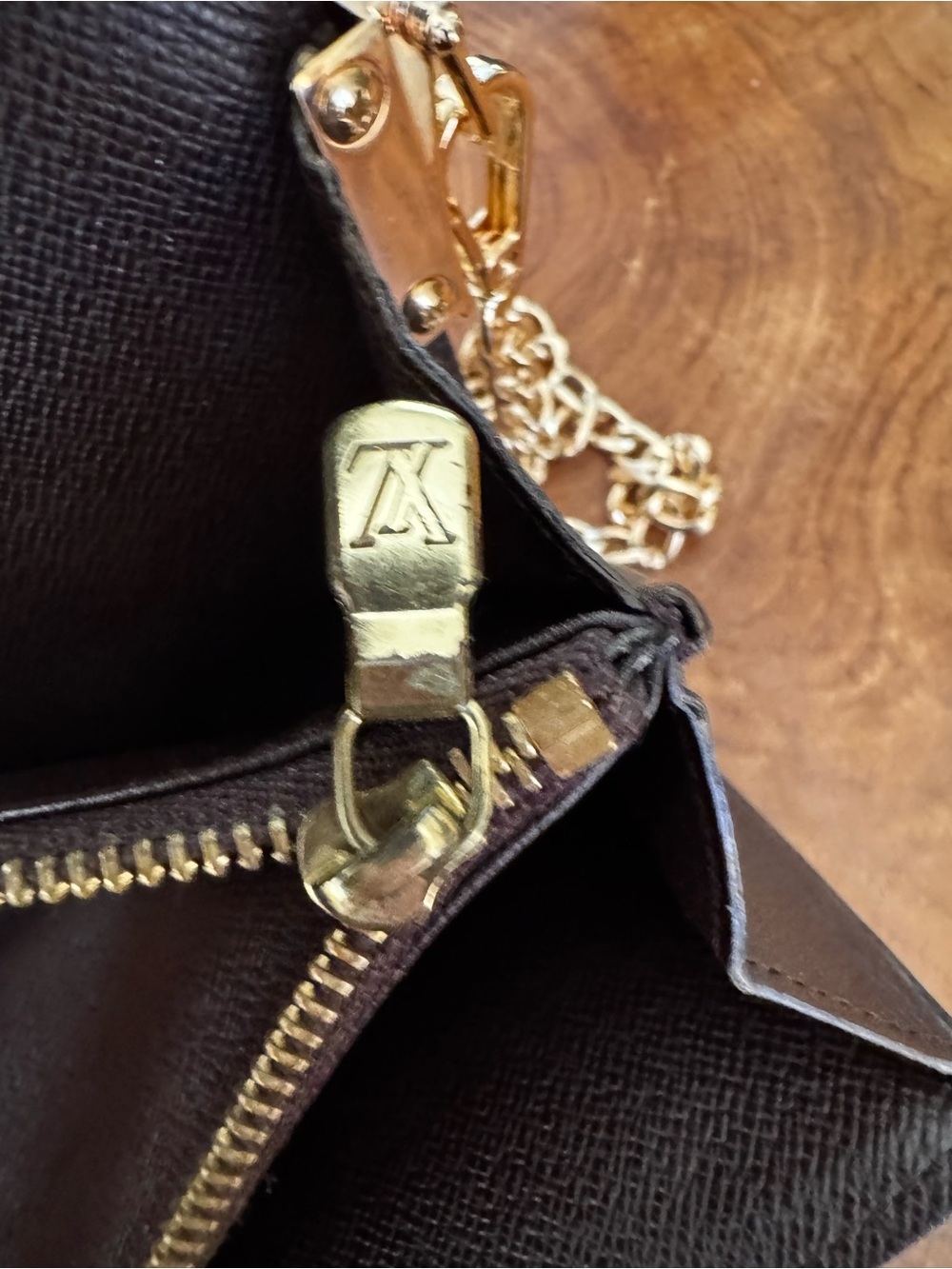 Just In 🔥 Louis Vuitton DAMIER Sarah wallet vintage converted Crossbody b+ - Picture 5 of 17